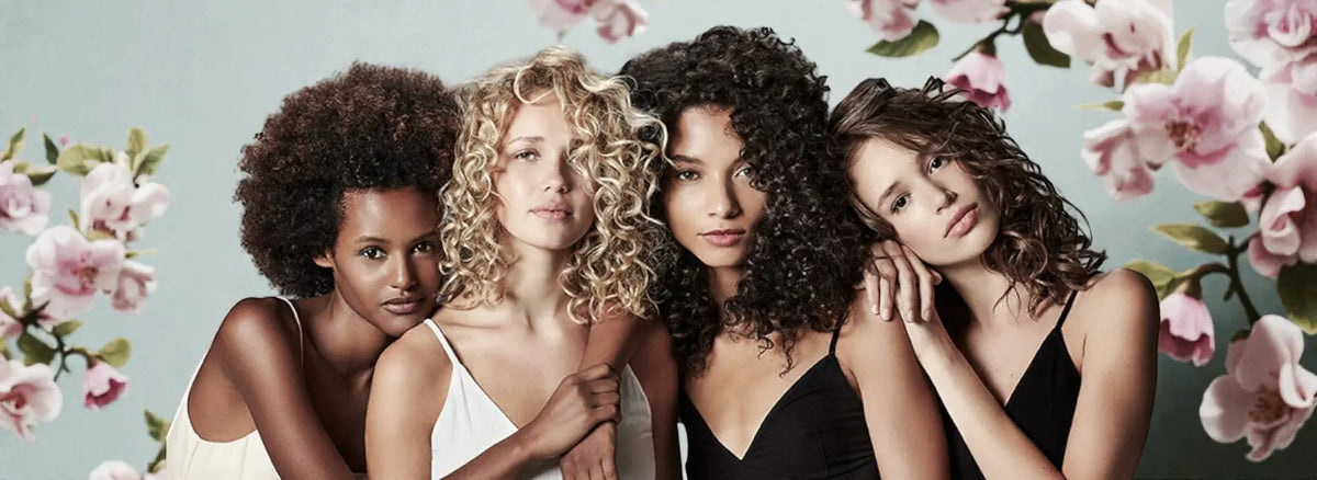 Quel est ton type de boucles ? Découvre l’échelle de textures 2A à 4C et les soins adaptés