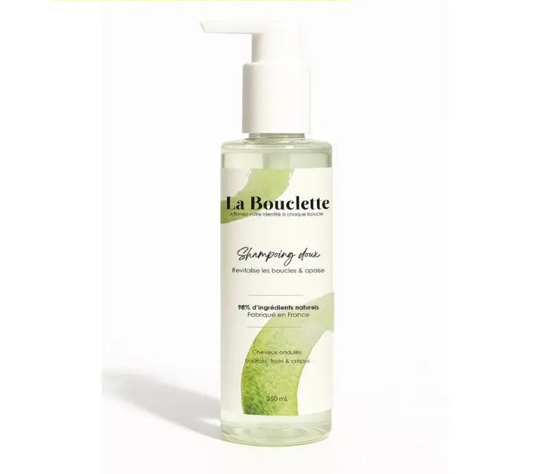 LA BOUCLETTE -Shampoing doux- Nettoie et revitalise les boucles Effet revitalisant, les boucles plus définies
Élimine la sensation de sécheresse après le lavage
offre une hydratation durable
Formulé pour être doux et moussant 86/100 Note Yuka🥕250ML La bouclette